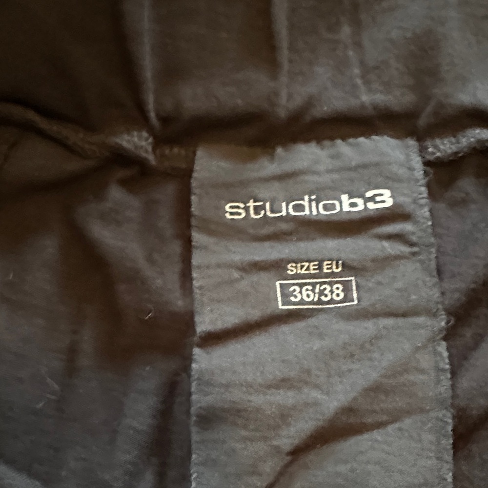 Studio Black Relaxed Harem Joggers - Picture 2 of 4